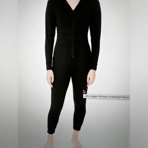 Smash Tess Jilly Jogger Romper in Midnight black